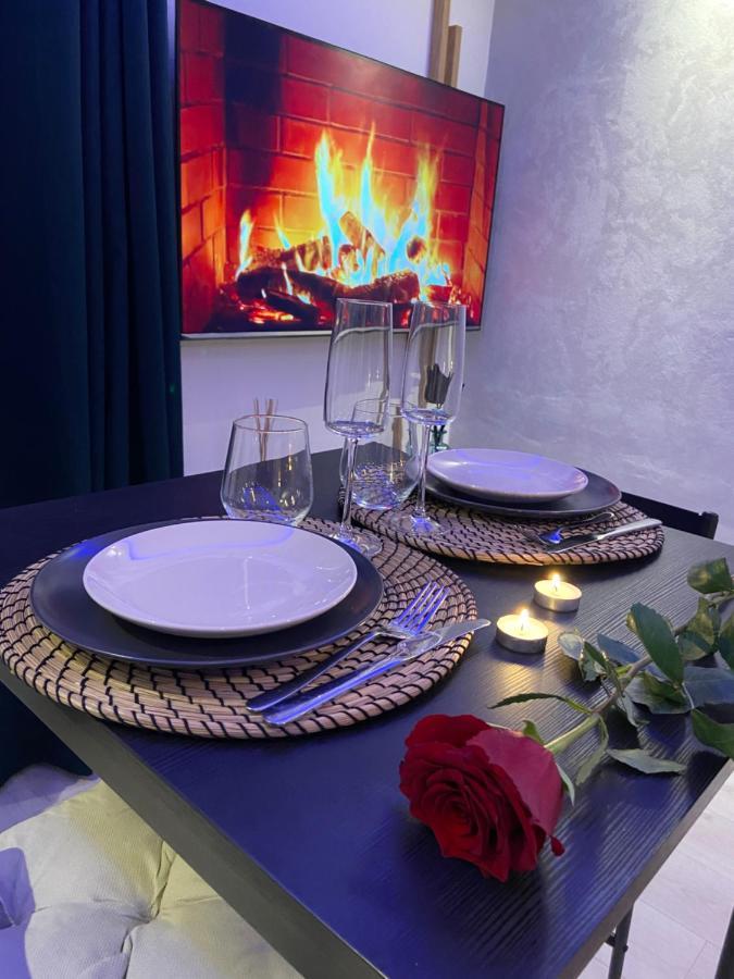 La Splenzia Jacuzzi Wifi Clim Apartment *